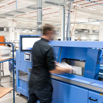 PLUREOS Bindung von Buchblock und Cover